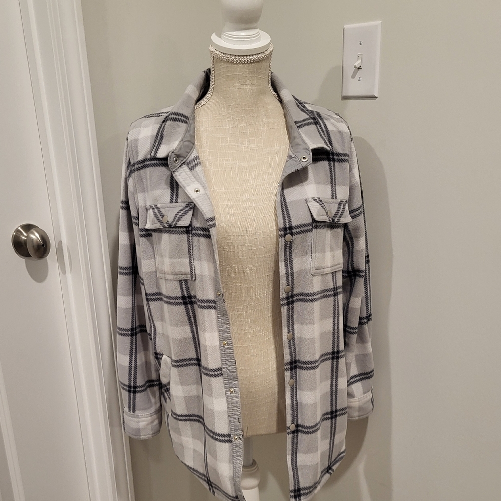 O'Neill Shacket - Picture 3 of 7